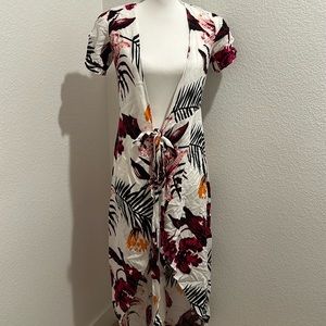 Charlotte Russe High low hawaiian floral cover up tie front short sleeve small